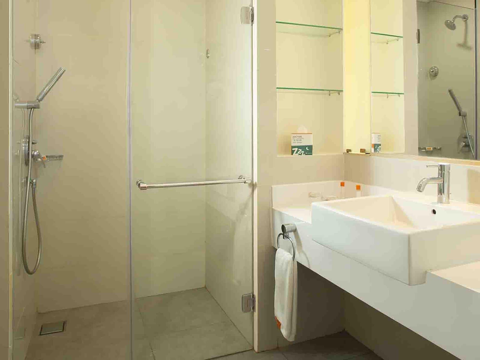 Harris Hotel Sentraland Σεμαράνγκ Εξωτερικό φωτογραφία