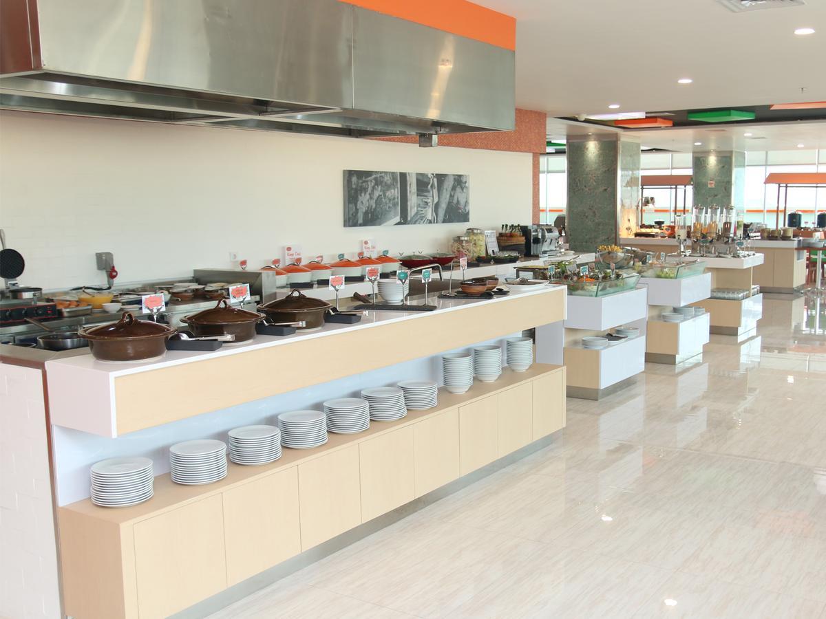 Harris Hotel Sentraland Σεμαράνγκ Εξωτερικό φωτογραφία